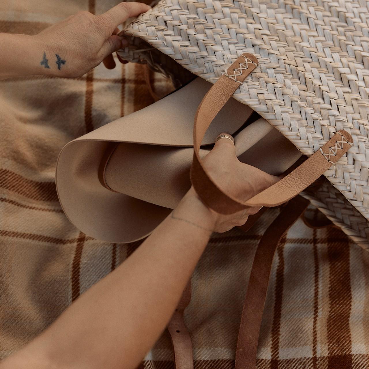 Anderson Almond | Cream Packable Wide Brim Fedora Hat